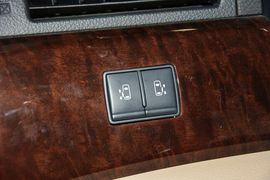 2015款日产贵士3.5L