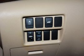 2015款日产贵士3.5L