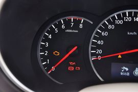 2015款日产贵士3.5L