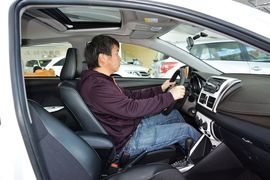 2015款丰田致炫1.5G手动炫动天窗特别版