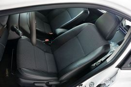 2015款丰田致炫1.5G手动炫动天窗特别版