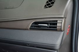 2015款丰田致炫1.5G手动炫动天窗特别版