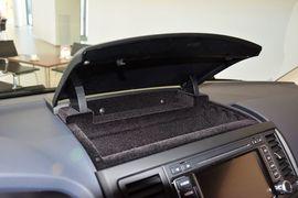 2012款大众迈特威2.0T尊享版