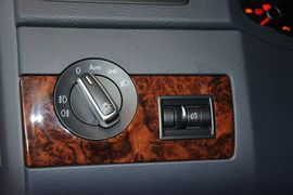 2012款大众迈特威2.0T尊享版