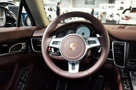 2014款保时捷Panamera