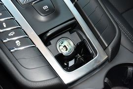 2014款保时捷Macan