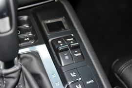 2014款保时捷Macan