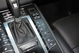 2014款保时捷Macan