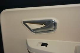 2013款风云2两厢1.5L手动锐意版