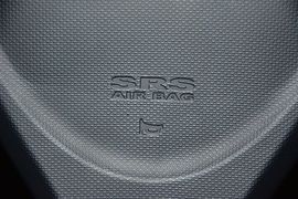 2013款风云2两厢1.5L手动锐意版