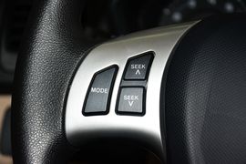 2013款风云2两厢1.5L手动锐意版