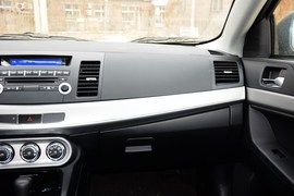 2015款三菱翼神1.8L