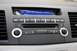 2015款三菱翼神1.8L