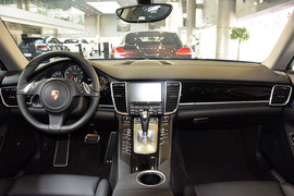 2014款保时捷Panamera