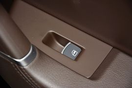 2012款大众迈腾四驱旅行车2.0TSI豪华型