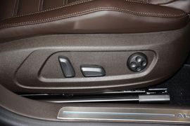 2012款大众迈腾四驱旅行车2.0TSI豪华型