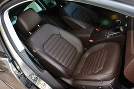 2012款大众迈腾旅行轿车2.0TSI