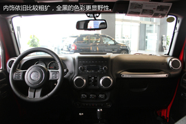   2015款牧马人到店