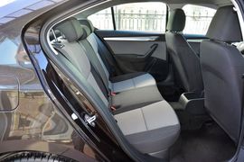 2015款斯柯达明锐1.6L手动逸致版