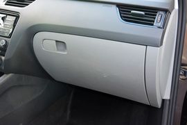 2015款斯柯达明锐1.6L手动逸致版