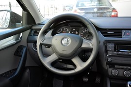 2015款斯柯达明锐1.6L手动逸致版