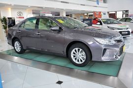 2015款丰田凯美瑞2.0G领先版