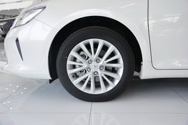 2015款丰田凯美瑞2.5G豪华导航版