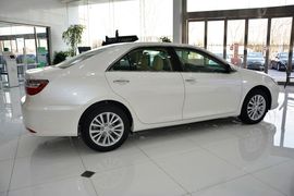 2015款丰田凯美瑞2.5G豪华导航版