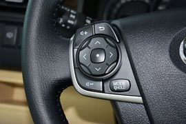 2015款丰田凯美瑞2.5G豪华导航版