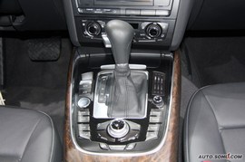 2010款国产奥迪Q5