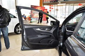 2015款本田凌派1.8L自动豪华版