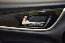 2015款本田凌派1.8L自动豪华版