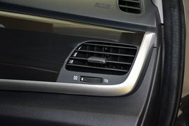 2015款本田凌派1.8L自动豪华版