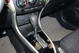 2015款本田凌派1.8L自动豪华版