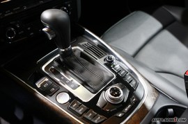 2010款国产奥迪Q5