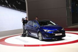 丰田AVENSIS