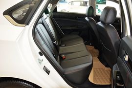 2015款长安逸动1.6L手动尊贵型