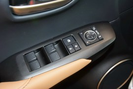 2015款雷克萨斯NX200