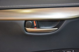 2015款雷克萨斯NX200