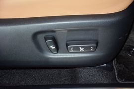 2015款雷克萨斯NX200