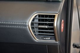 2015款雷克萨斯NX200