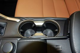 2015款雷克萨斯NX200