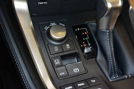 2015款雷克萨斯NX200