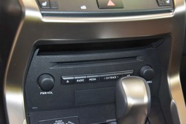 2015款雷克萨斯NX200