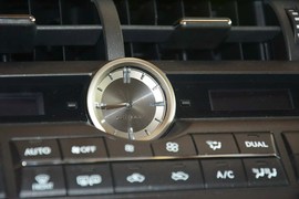 2015款雷克萨斯NX200