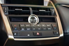 2015款雷克萨斯NX200