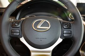 2015款雷克萨斯NX200