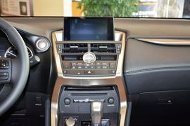 2015款雷克萨斯NX200