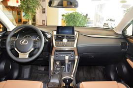 2015款雷克萨斯NX200