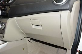 2012款长安悦翔V3